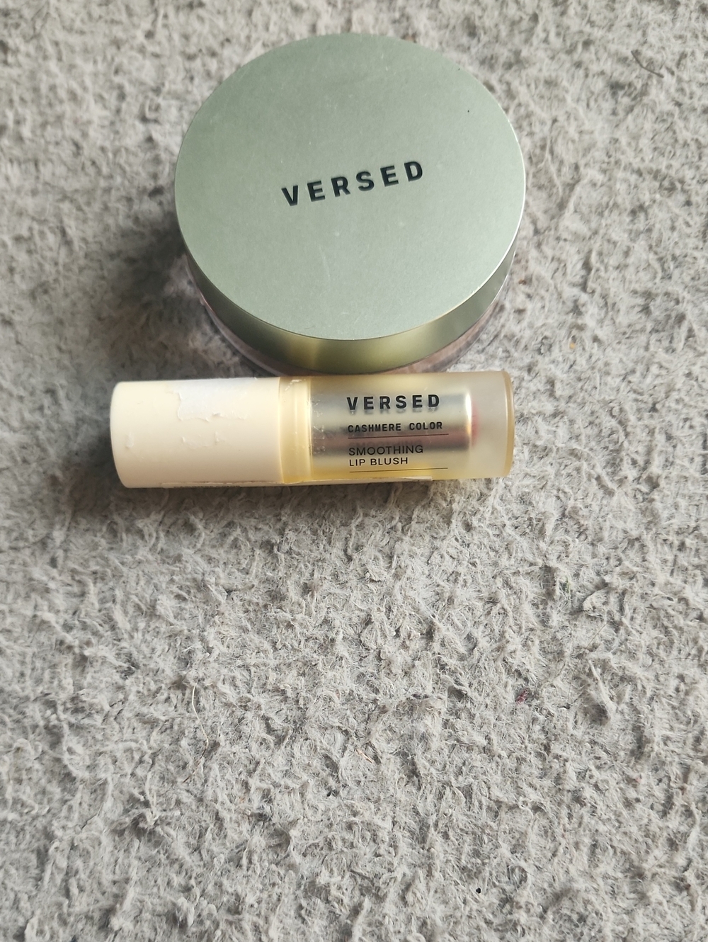 2 Versed Cashmere Color Smoothing Lip Blush - Neutral Cream